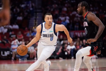 Exum, Mavericks Guard, Out for the Season with Knee Injury