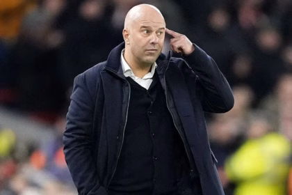 Slot seeks to reward positive moments at Liverpool amid crisis