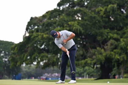 Scott seeks "beauty" to break drought at PGA Championship