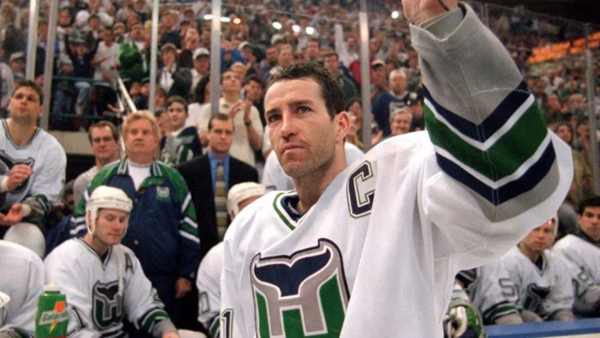 Kevin Dineen, former NHL star, reveals cancer diagnosis