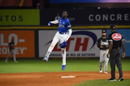 Ronny Mauricio hits a walk-off home run: Licey defeats Leones in a dramatic 6-5 game