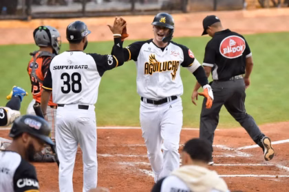 Aguilas Cibaeñas Dominates Toros: Shutout and Only One Hit in the Cibao 16 Aguilas Cibaeñas Dominates Toros: Shutout and Only One Hit in the Cibao