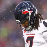 Stroud, disappointed after 4 INTs: "I let the people down"