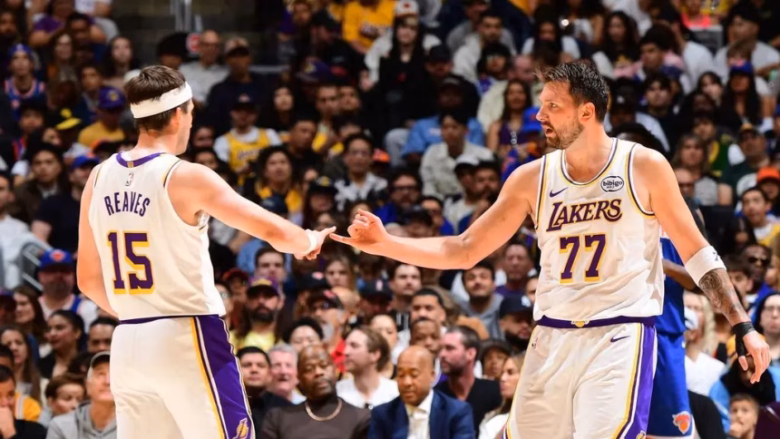 Lakers beat Knicks without LeBron: Doncic and Reaves shine