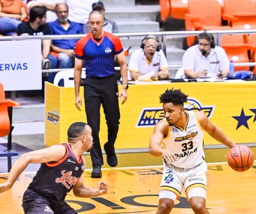 Santiago Metro crushes Lions: Triple festival and LNB leadership