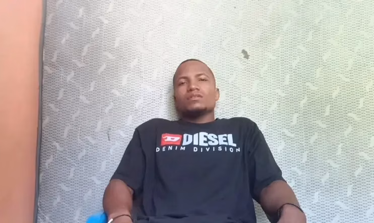 Young delivery worker who was working to pay for his studies is murdered