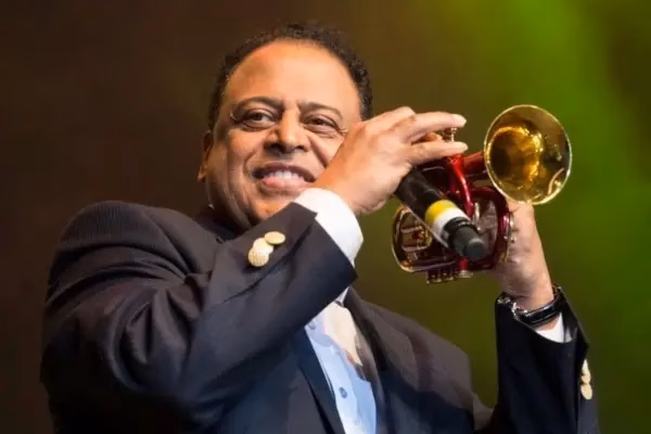 Wilfrido Vargas premieres his greatest classics on Free Cover this Friday