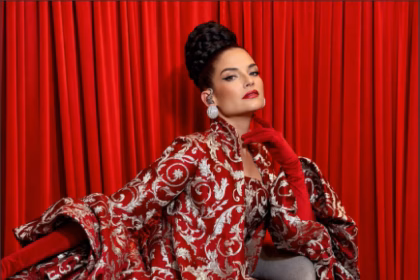 Natalia Jiménez returns to the National Theater with her show La Jiménez Part 2