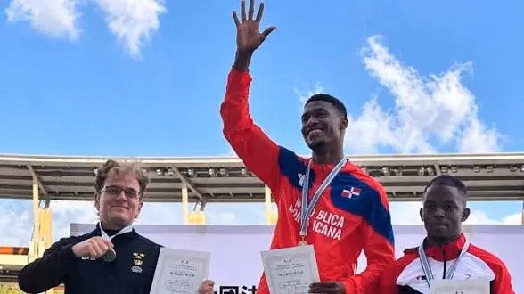 Christopher Melenciano: new world record in 200 meters for the deaf