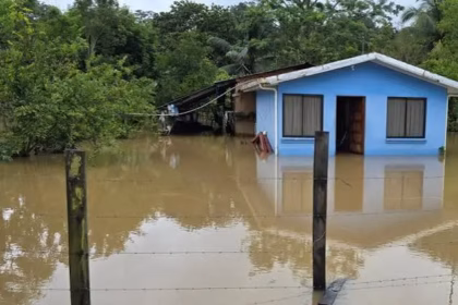 Tropical wave 47 leaves more than 400 homes flooded in Costa Rica