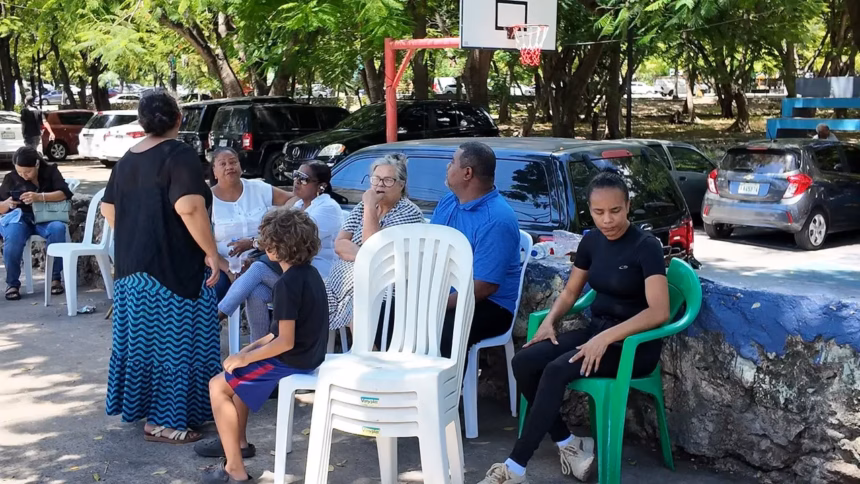 Loyca Alvarado's family awaits the release of her body by the INACIF