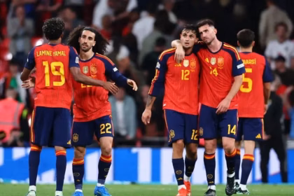 Spain comes from behind against England and extends its historic unbeaten streak at Wembley