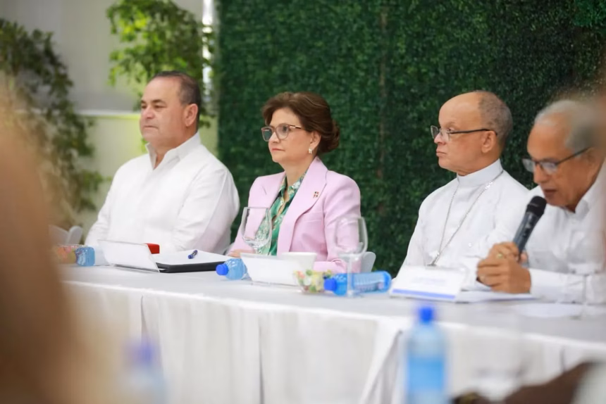 Raquel Peña promotes productive development projects in San Francisco