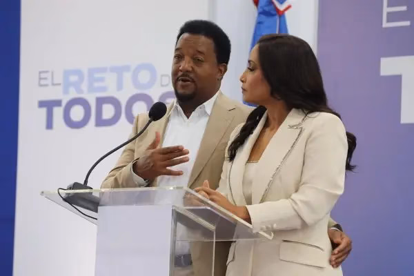 Pedro Martínez asks Dominican figures to invest in their communities
