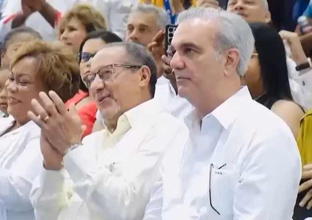 Abinader inaugurates modern Pedro Martínez educational and sports complex