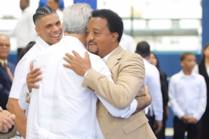 Pedro Martínez thanks Luis Abinader for his support of his educational complex