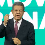 Leonel Fernández proposes a train connecting Haina with the Cibao and the North