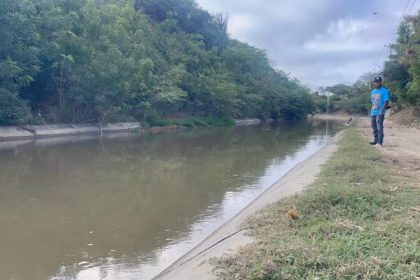 Intense search for missing man in Santiago Oeste irrigation canal