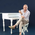 Nacho Estrella begins bachata and bolero tour in the United States