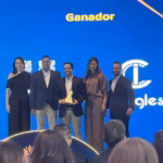 César Iglesias and Unilever awarded by Grupo Ramos at the 2026 Clave Awards