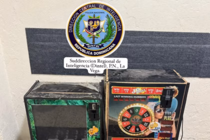 Police seize illegal merchandise and slot machines in La Vega