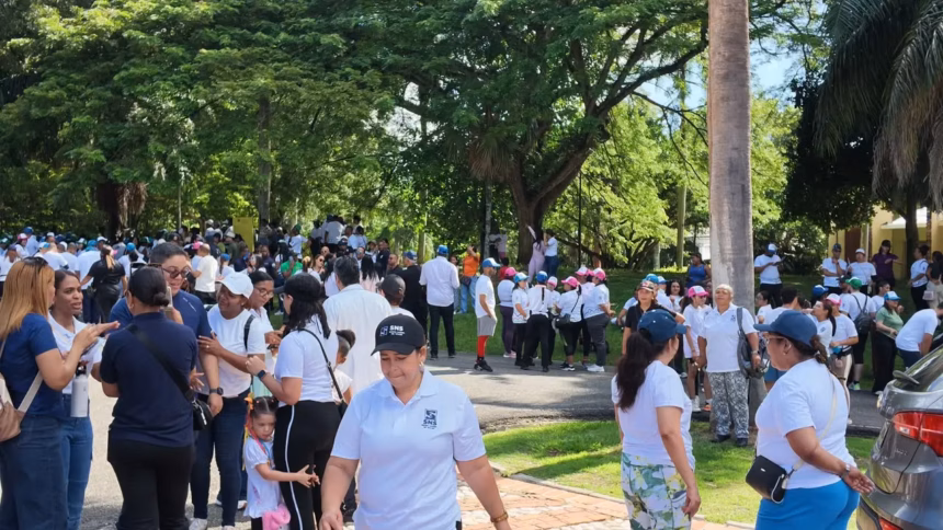 David Ortiz leads mental health walk at the Botanical Garden