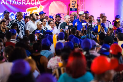 Gonzalo Castillo proposes solutions for San Cristóbal and criticizes public execution