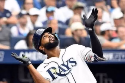 Junior Caminero destroys screen in Milwaukee with batting practice home run