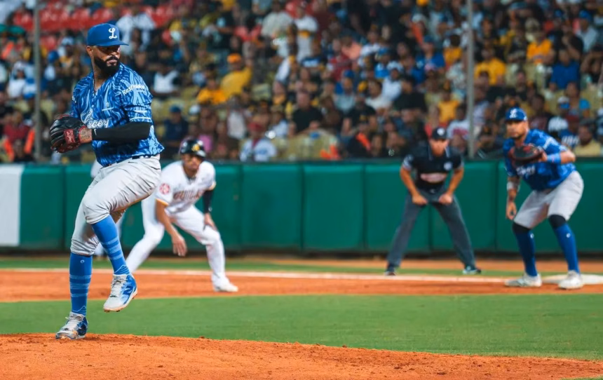 Licey defeats Águilas in Santiago with a resounding 14-hit offense