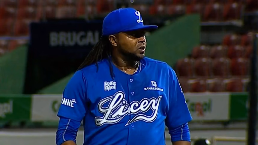 Jairo Asencio stable after suffering a suspected stroke according to Jordany Valdespín