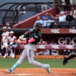 Raimel Tapia and Reid VanScoter are the MVPs of the week in the LIDOM