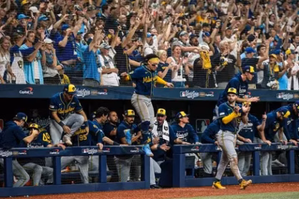 Rays stop Brewers and postpone their first World Series title