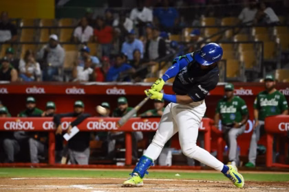 Mel Rojas Jr. leads Tigres del Licey victory over Estrellas in LIDOM
