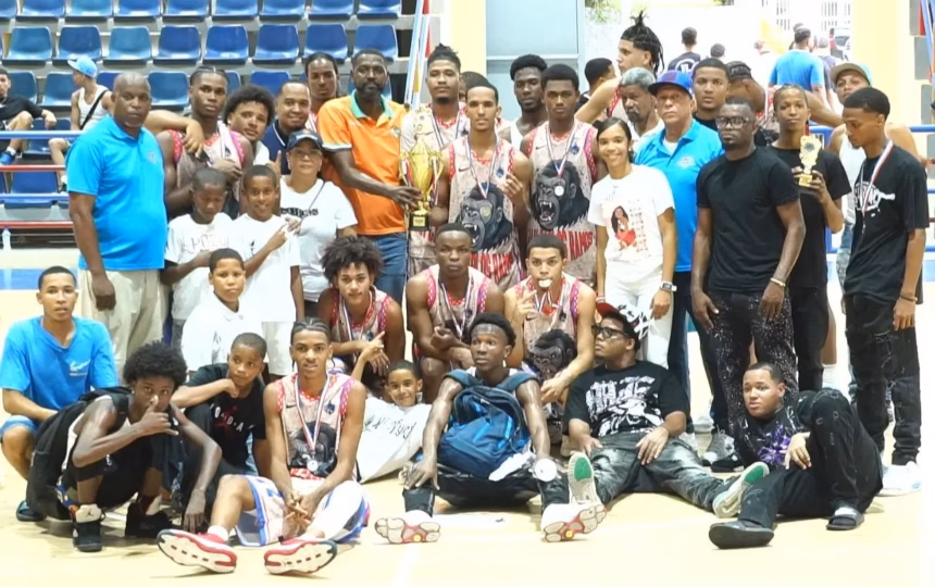 Club Juan Carlos Ramos is crowned champion of the Abasado U21 tournament